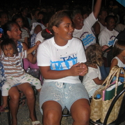sur le Tee Shirt Taui Roa  le changement total