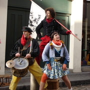 Compagnie Jolie Môme : rue Mouffetard [janvier 2004]