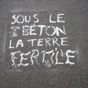 Pochoir sur trottoir (Paris, 2005)