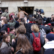 "La Sorbonne aux étudiants!"