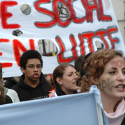 CPE28mars06197