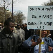 CPE 11042006 Paris Marre de vivre dans le noir