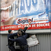 Répression contre les antipub