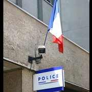 Sans-papiers - centre de réception des étrangers