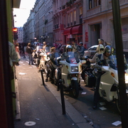QG 107 - journalistes moto F2