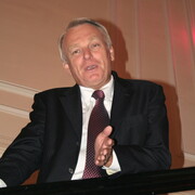 Jean Marc Ayrault au siège du PS