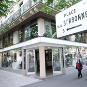 2007: boutique vêtements mode