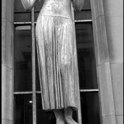 Statue Parvis Trocadéro