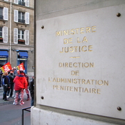 Direction adm. pénitentiaire