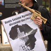 Rassemblement 6 déc.2007 Sassou Nguesso au Sénat