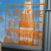Légitime rjjjéponse à l'agression publicitaire