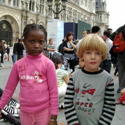 3/10/07 Enfants dans le rassemblement