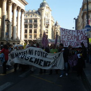 une manifestation devant le ministère de la crise du logement ce samedi 11 octobre