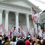 Asuncion campagne de Lino Oviedo (extrême droite)