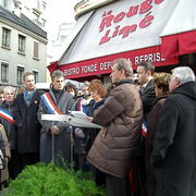 Nicole Borvo, entourée de Bertrand Delanoë et d'élus de Paris, PCF,PS,MRC