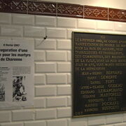 La plaque aux martyrs de Charonne