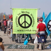 Champ de foire, quartier portuaire, avant la manif et le gazage...
