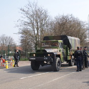 véhicule militaire rue du grand pont