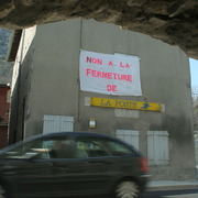 non a la fermeture de La Poste
