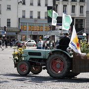 Manif des paysans en tracteur à Paris
