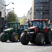 Manif des paysans en tracteur à Paris