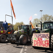Manif des paysans en tracteur à Paris