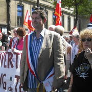 Pierre Mansat dans la manif IVG Maternité