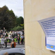 Caen, affichette à la poste Gambetta
