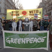 Non à la guerre en IRAK, manifestation à PARIS