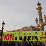 Contre la guerre en IRAK, manifestation à PARIS