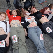 Contre la guerre en IRAK, manifestation à PARIS