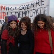 Contre la guerre en IRAK, manifestation à PARIS