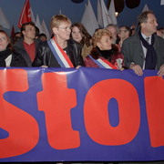 Contre la guerre en IRAK, manifestation à PARIS