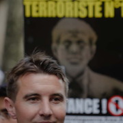 Contre la venue de Bush en France le 5/06/04