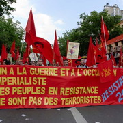 Contre la venue de Bush en France le 5/06/04