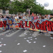 Contre la venue de Bush en France le 5/06/04