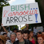 Contre la venue de Bush en France le 05/05/2004