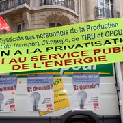 Manifestation contre la privatisation des services publics à Paris