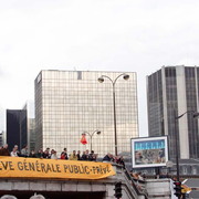 Manifestation à Paris pour la sauvegarde du régime retraite