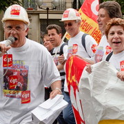 Manifestation à Paris pour la sauvegarde du régime retraite