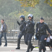 police partout...
