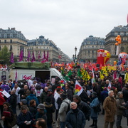 Devant l'Opéra