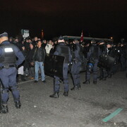 Rassemblement de protestation devant le Dîner du Siècle, le 24 novembre 2010.