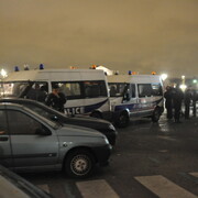 Rassemblement de protestation devant le Dîner du Siècle, le 24 novembre 2010.