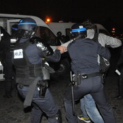 Rassemblement de protestation devant le Dîner du Siècle, le 24 novembre 2010.
