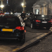 Rassemblement de protestation devant le Dîner du Siècle, le 24 novembre 2010.