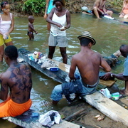 la rivière, lieu de vie collective