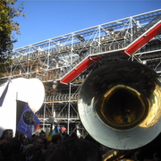 En passant devant Beaubourg
