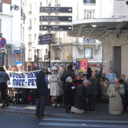 A quelques centaines de mètres...
