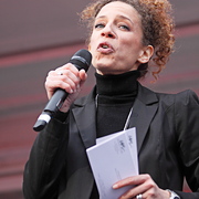 Charlotte Girard prend la Bastille